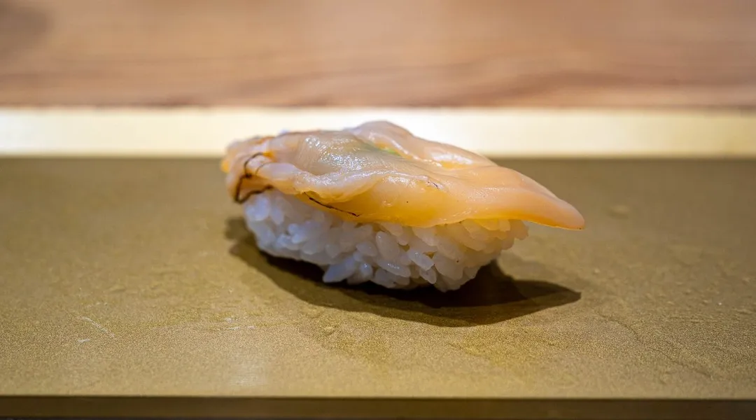 Aoyagi (round clam)